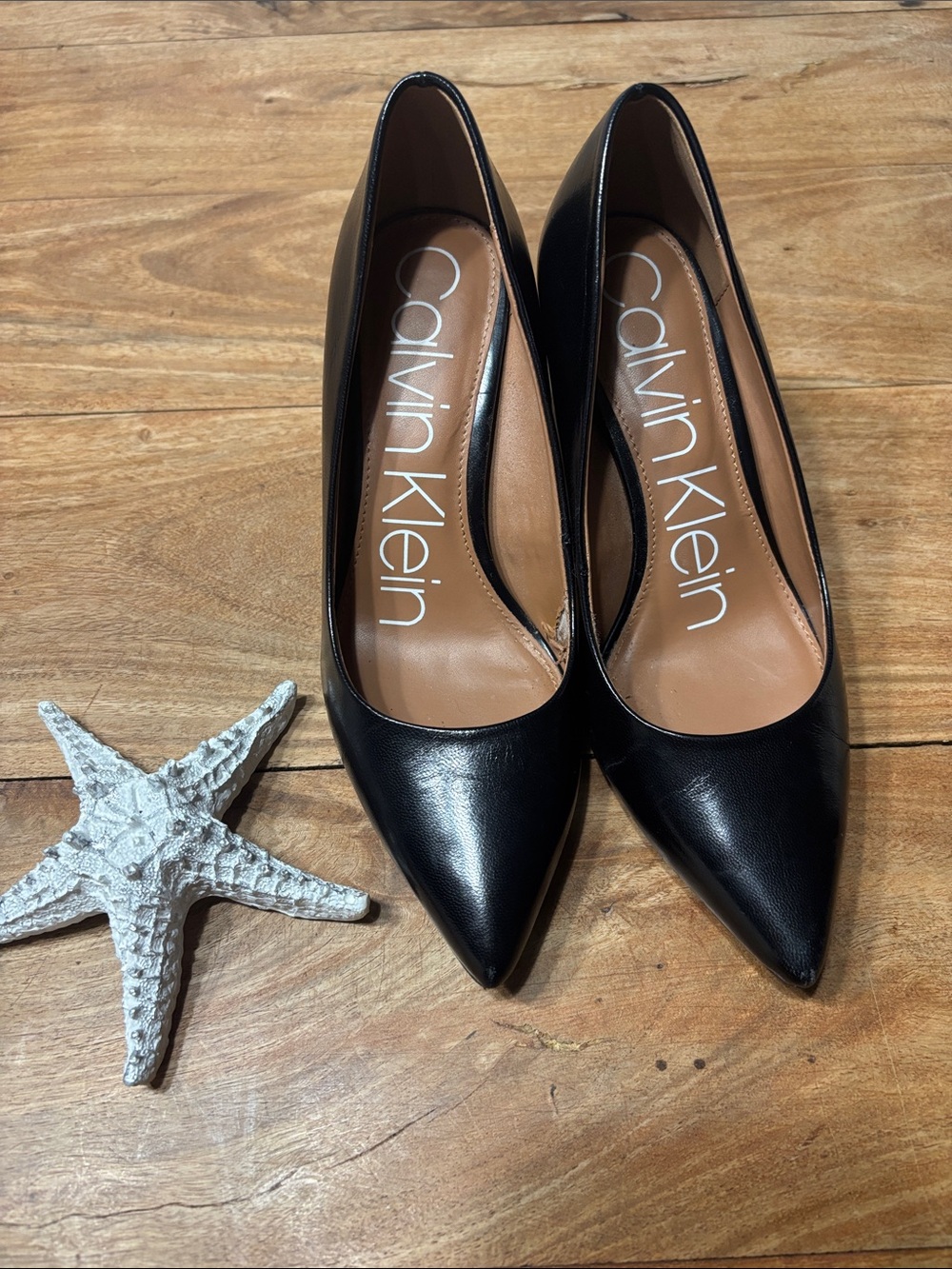Calvin Klein Black Leather Pointed-Toe Pumps Size 5.5